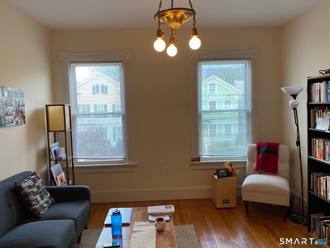 Photo - 118 Lawrence St Unit 2