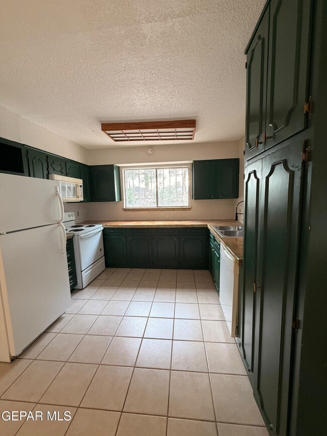 1845 Tommy Aaron Dr