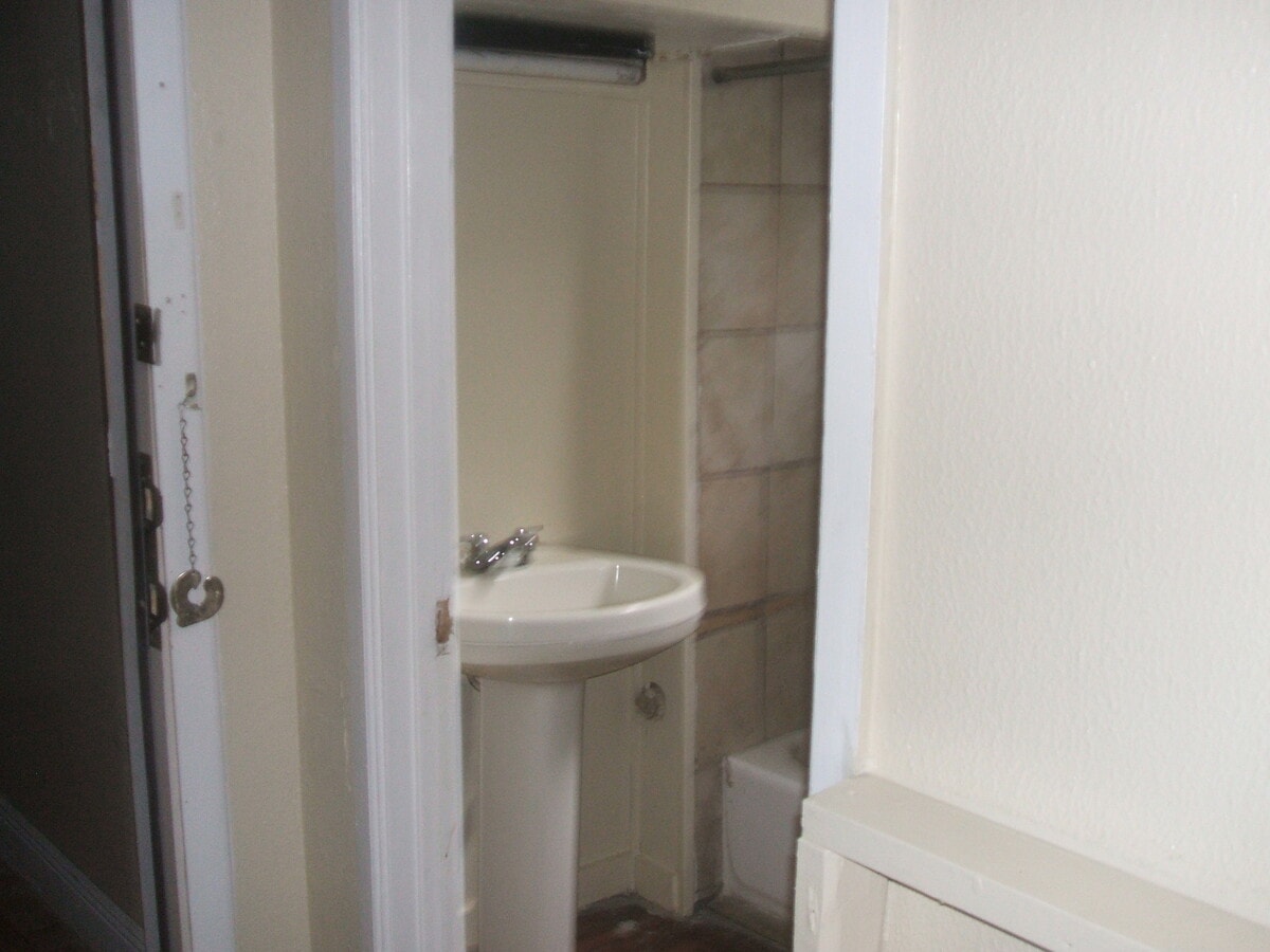 Photo - 303 Howard St Unit Apt 101
