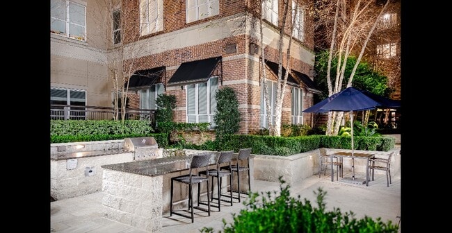 Grilling Area and Outdoor Dining