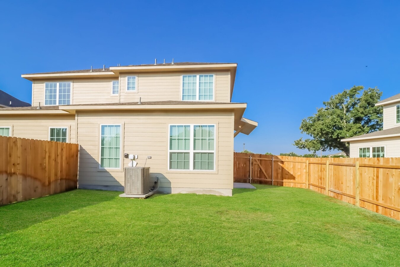 Photo - 467 Northwood Dr Townhome