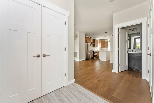 Photo - 328a Madison St
