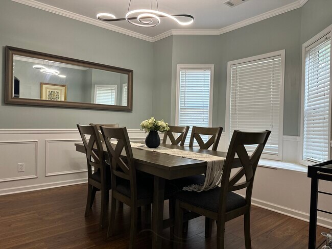 Photo - 2642 Dayview Ln