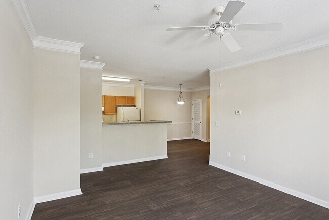 Lakeside Vista Apartments