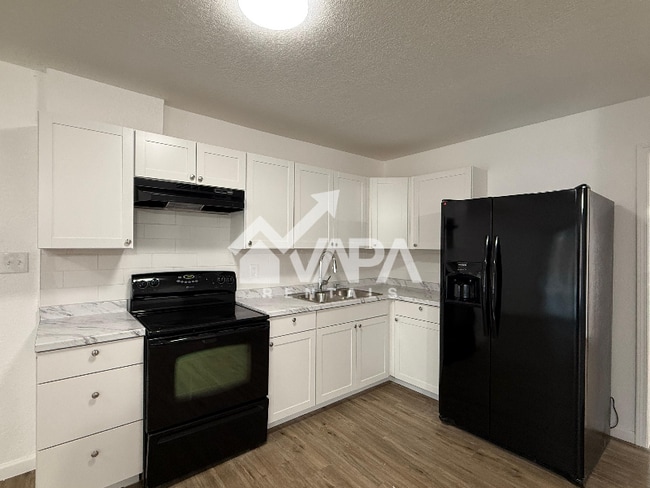 Photo - 7403 Castle Crown Dr