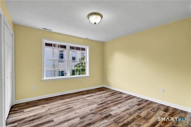 Photo - 220 Alder St
