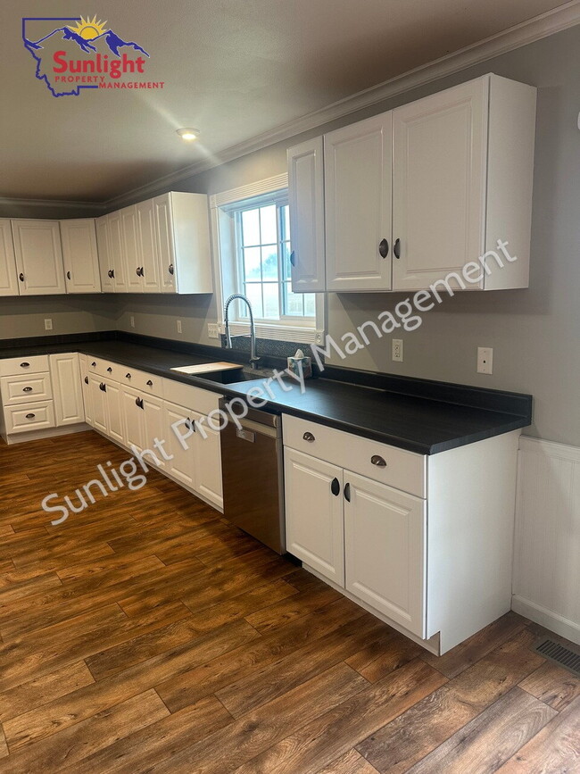 Photo - Charming Country Home with Bonus Room and ...