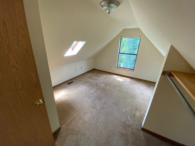 Photo - 5 Bedroom brick single family home with ba...