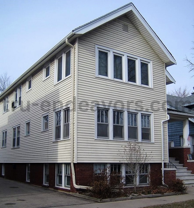 Photo - 2108 E Washington Ave