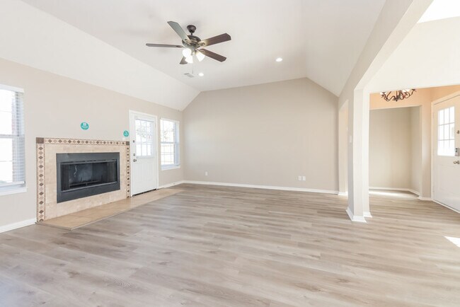 Photo - 116 Gregory Dr Casa