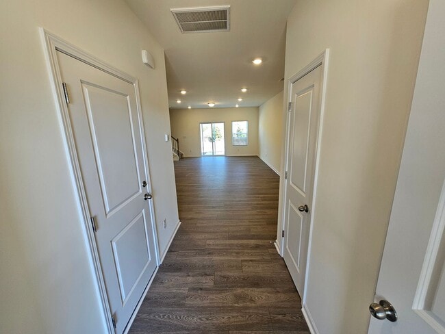Photo - Like New townhome in Monroe!
