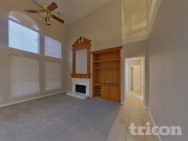 Photo - 1980 Creekside Dr