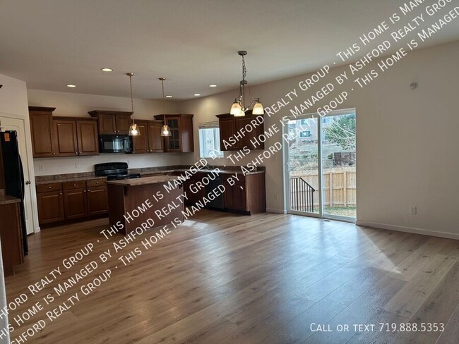 Photo - 3755 Reindeer Cir