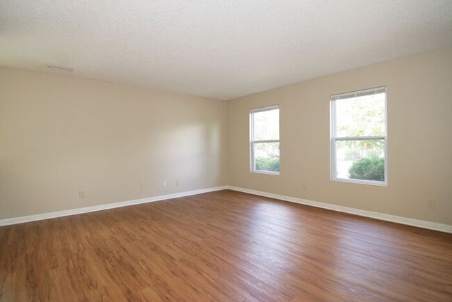 Photo - LOVELY 3 BEDROOM, 2.5 BATHROOM HOME IN DESIRABLE NOBLESVILLE!