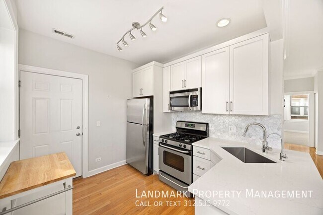 Photo - 534 W Belmont Ave