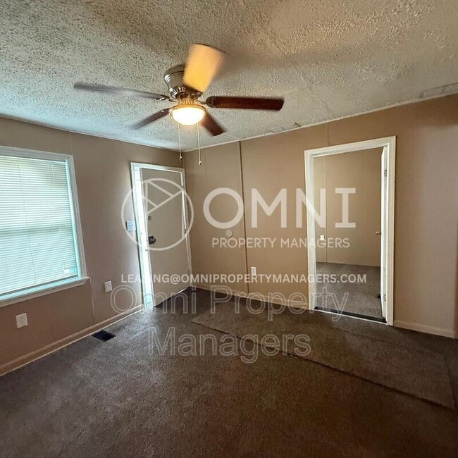 Photo - 8162 Orchard Ave