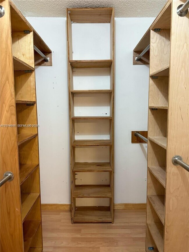 20800 NE 8th Ct Unit 206-17