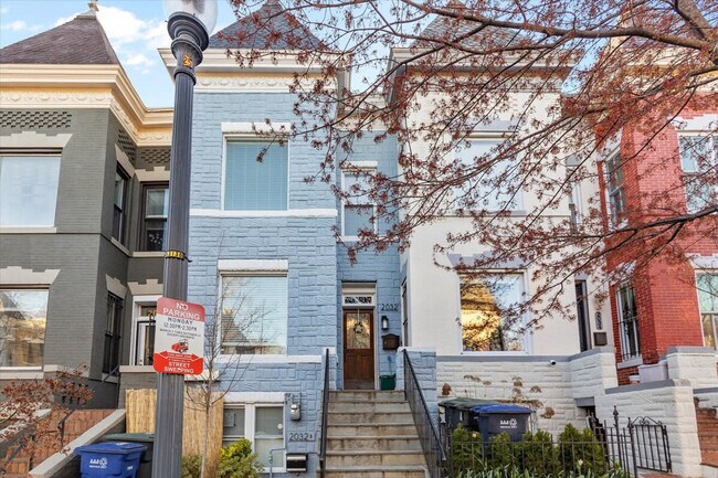 Photo - 2032 Flagler Pl NW Unit ID1037759P