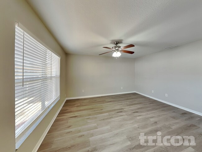 Photo - 8312 N Orangeview Ave