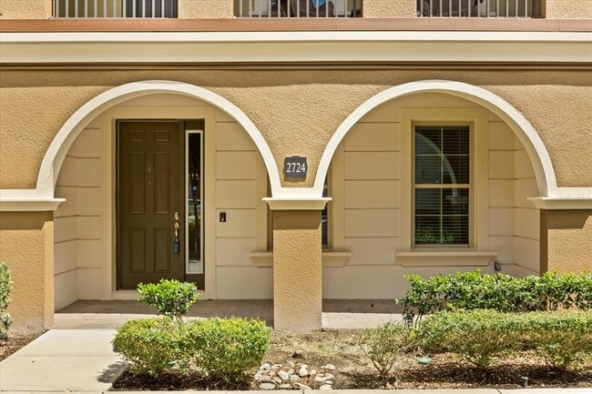 Photo - 2724 Lobelia Dr