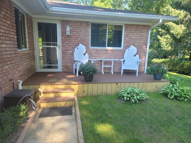 Photo - 9976 Edgewood Ave