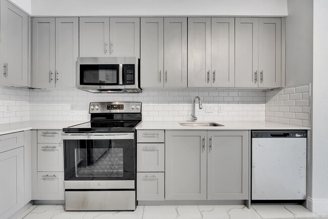 Photo - 250 W Hidden Valley Blvd Unidad 2