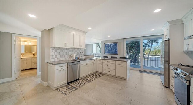 Photo - 4822 Ocean Blvd Unit 2F
