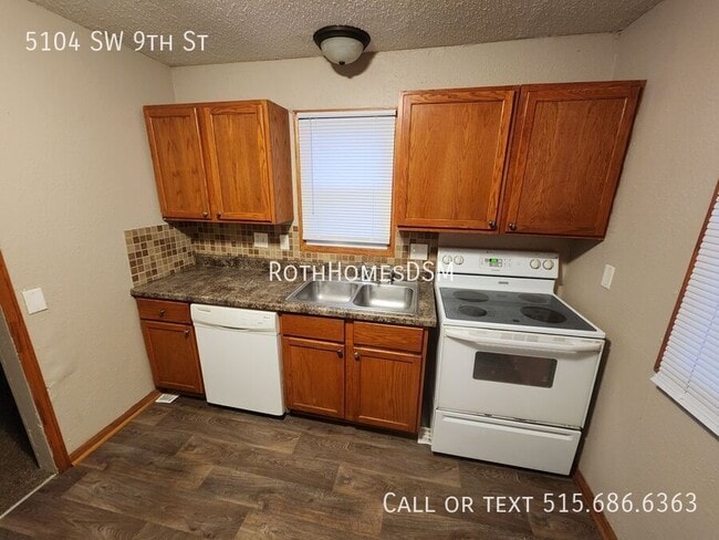 Photo - 5104 SW 9th St