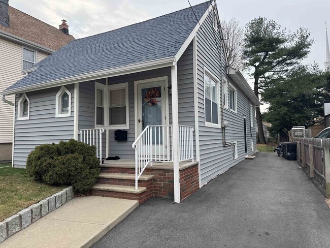 Photo - 9 Beaver Ave Unit 2