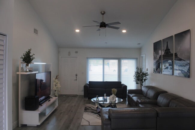 Building Photo - 10420 SW 207th St