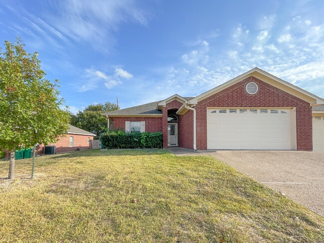 Photo - 3064 Palomino Trl