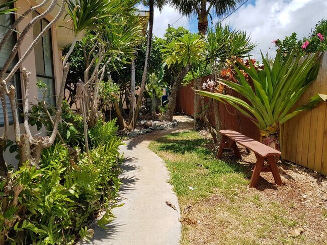 Photo - 55-053 Naupaka St