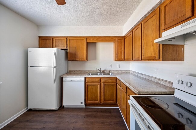 Photo - 4432-4434 Central Valley Dr Unit 4432 Central Valley