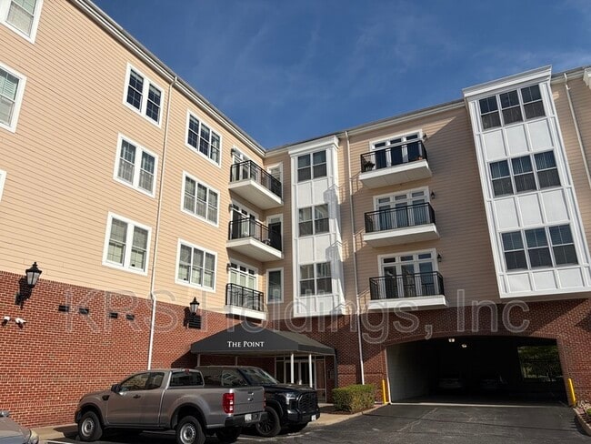 Photo - 670 Town Center Dr Unit 405