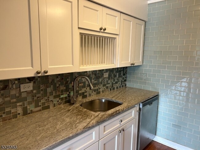 Photo - 300 Main St Unit 405