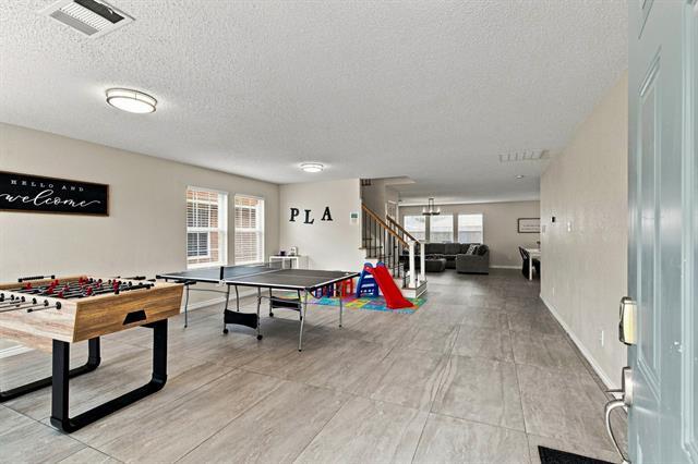 5456 Maverick Dr