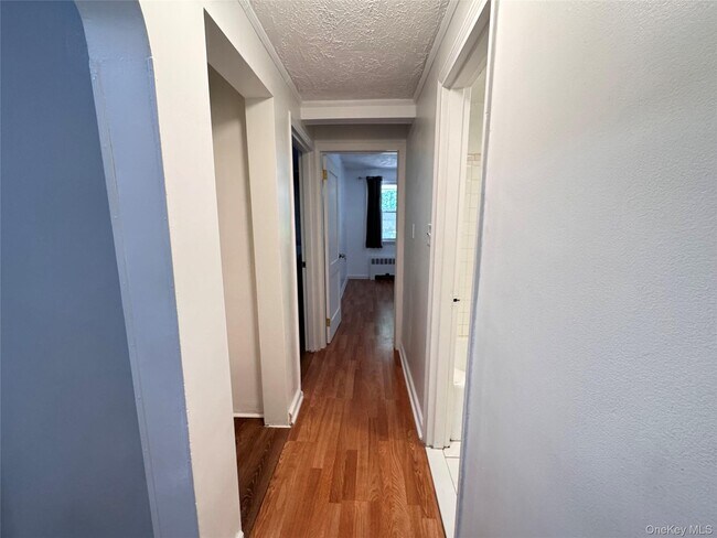 Photo - 85-16 Little Neck Pkwy