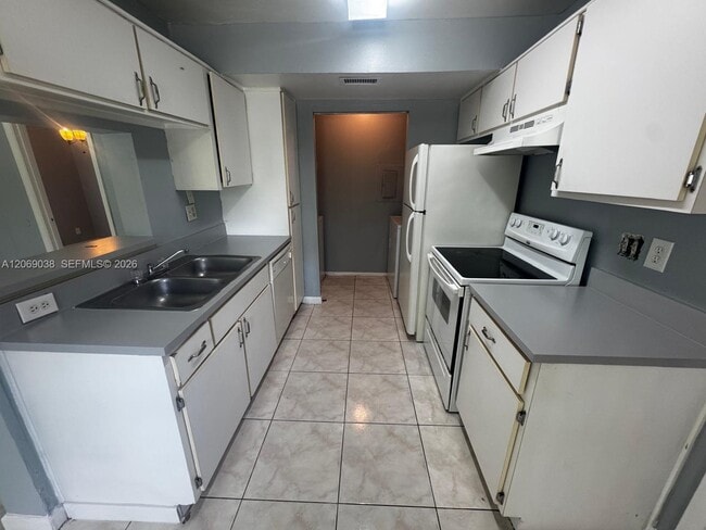 Photo - 8793 NW 39th St Unit 7 blgd