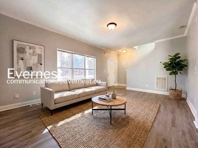 Photo - 936 Hall St NW