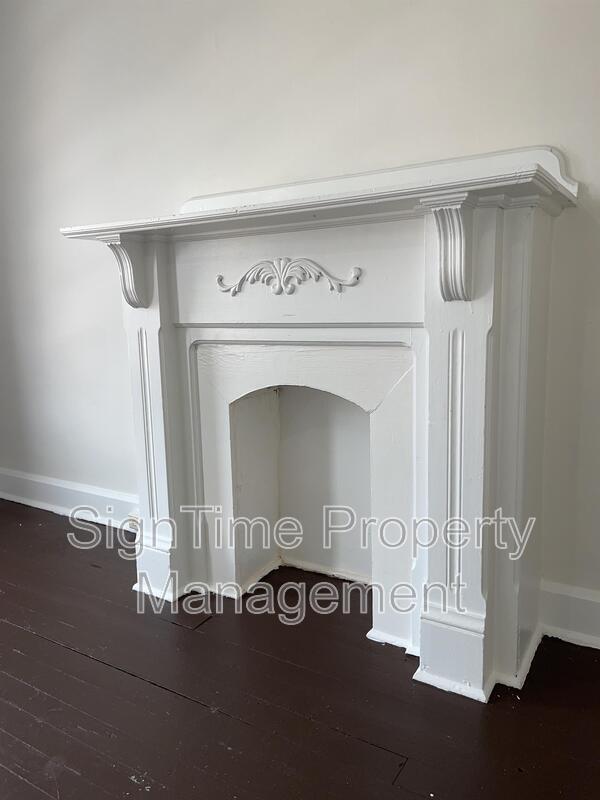 Photo - 111 E Washington St