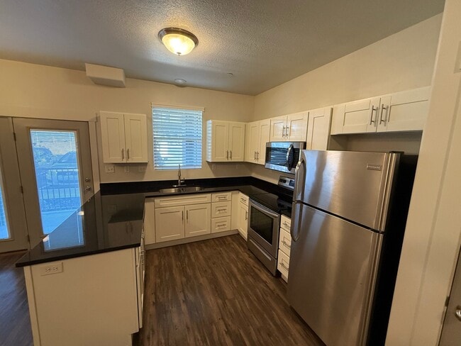 Photo - 1070 E Riches Ave Unit 15