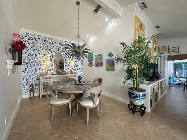 Photo - 1315 Naples Lake Dr Unidad Seasonal