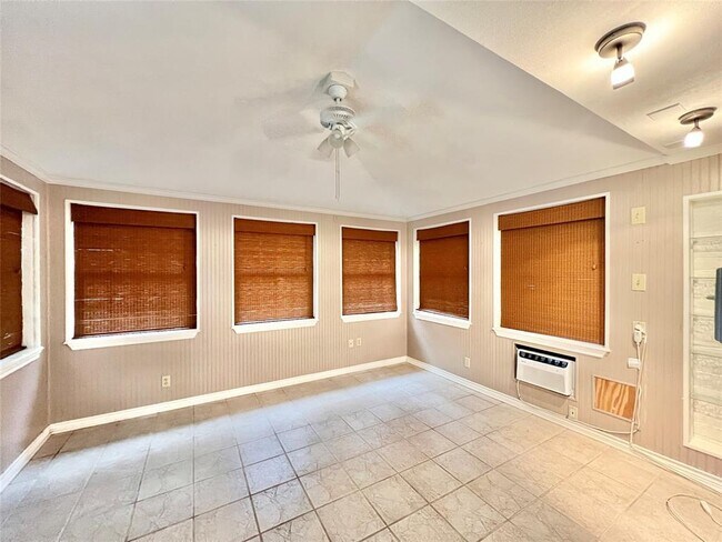 Photo - 11502 Toledo Dr