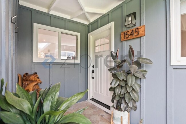 Photo - 1545 Crespi Dr