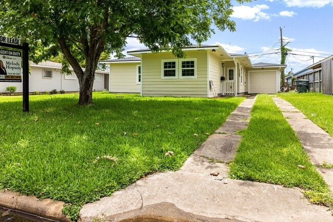 Building Photo - 1127 Harris Way Rental