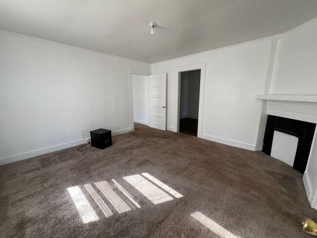 Photo - 3/2 Available Now in West Greenville!