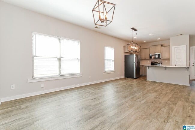 Photo - 151 Park Dr N