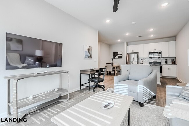 Building Photo - 1650 Harris Hill Rd