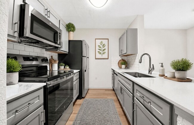 TYLERS CREEK TOWNHOMES