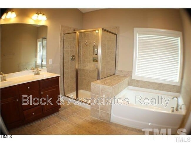 Photo - 400 Panorama Park Pl